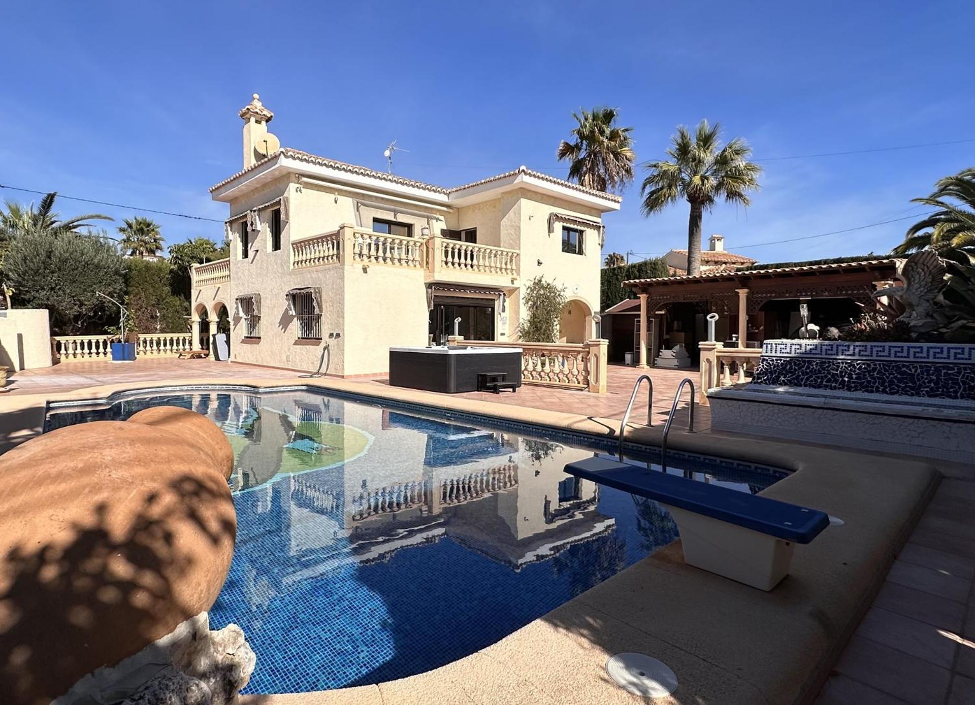 Luxury Villa - Pool, Hot Tub, Aircon, Tvs, Home Cinema, Office, Gbit Internet, Sports Equipment Calpe Exterior photo